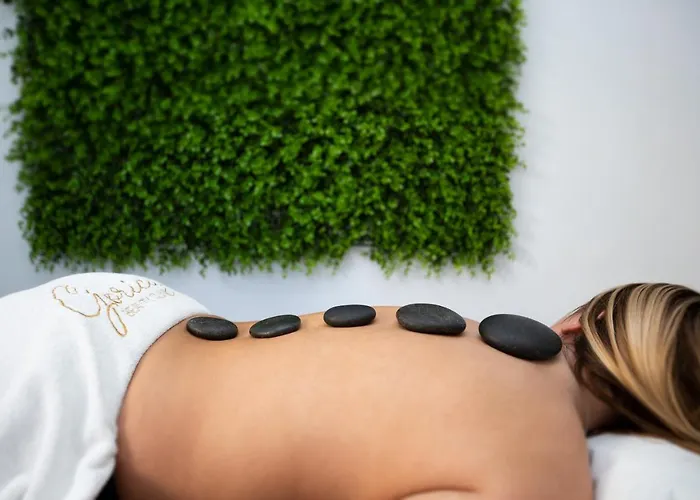 B Gold Luxury Panzió 4*